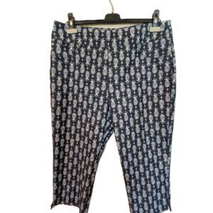 NWT Ruby Rd. (The Bay) Slimming Countour Waistband Capri Size 14